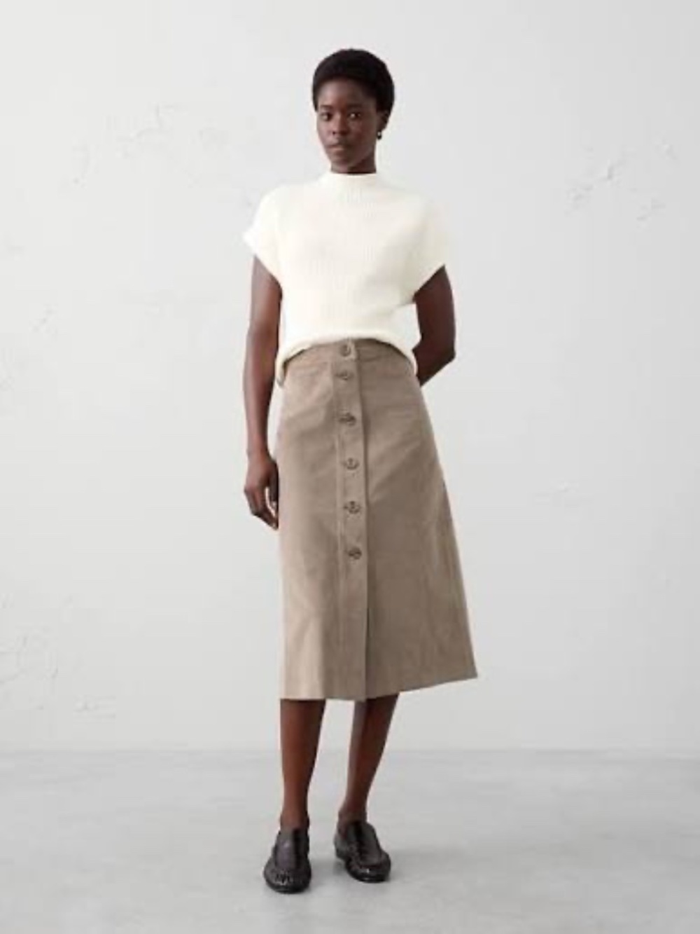 NWT Banana Republic Midi Skirt, Grey Beige (Mocha Latte), size 4